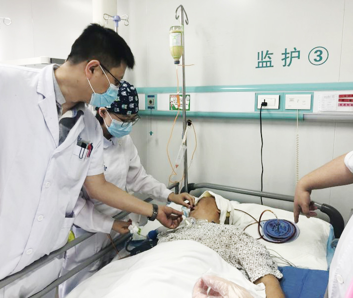 置鼻肠管查房图片.jpg